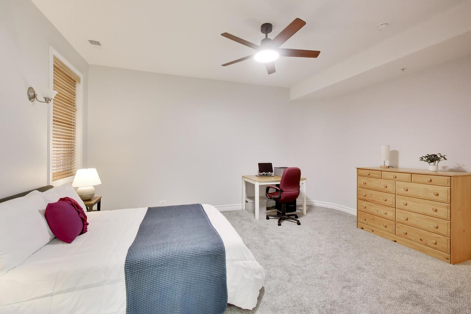 608 Hinman Avenue 2s Property Photo 17