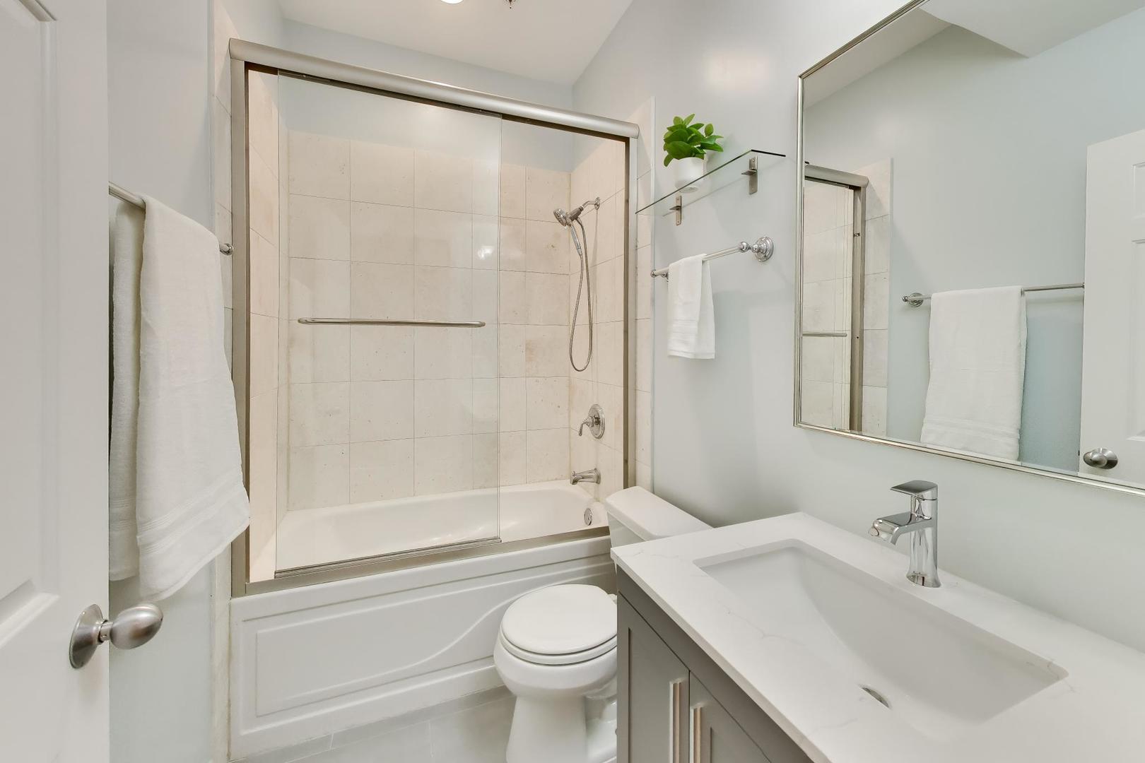 608 Hinman Avenue 2s Property Photo 23