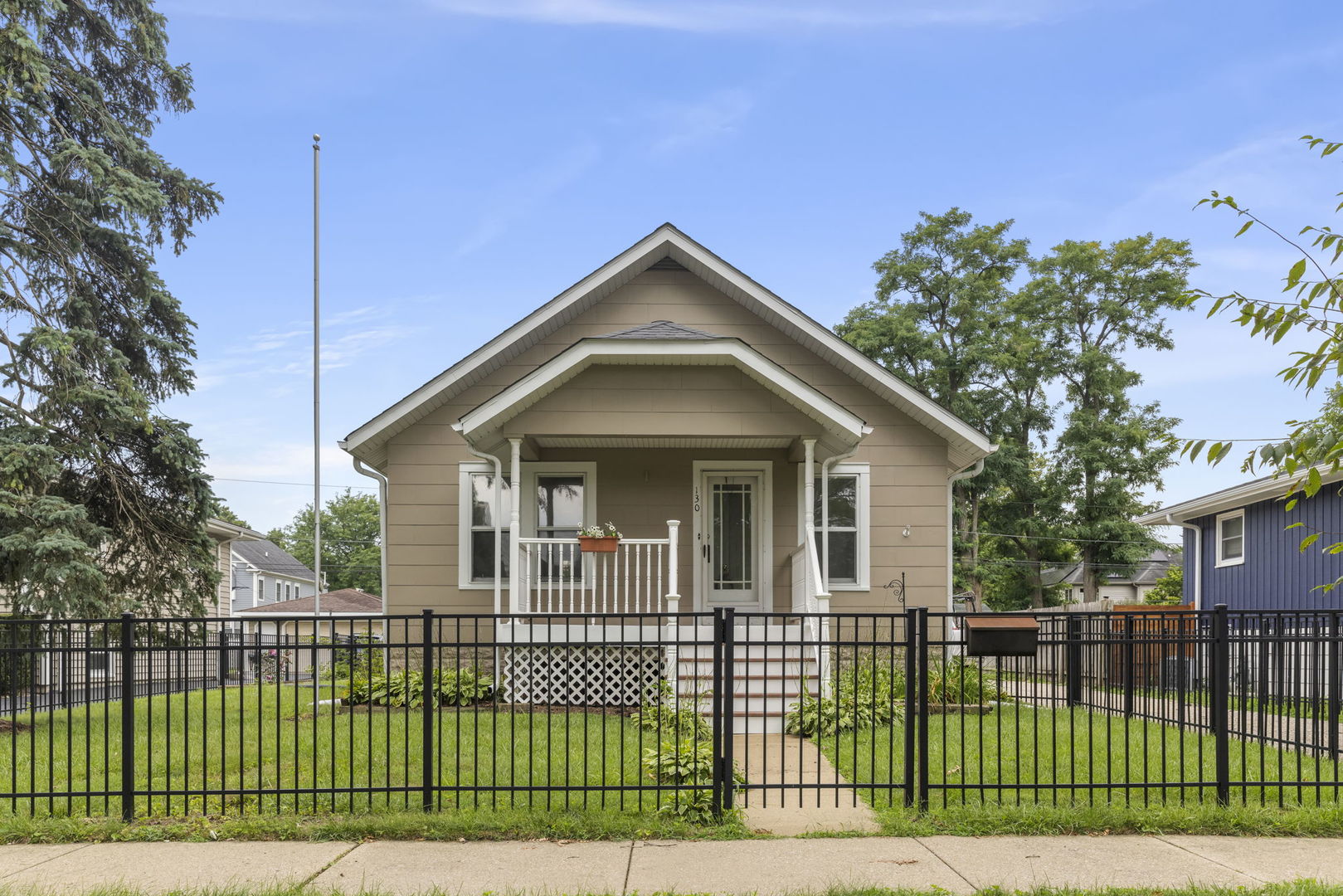 130 S Washington Street Property Photo 1