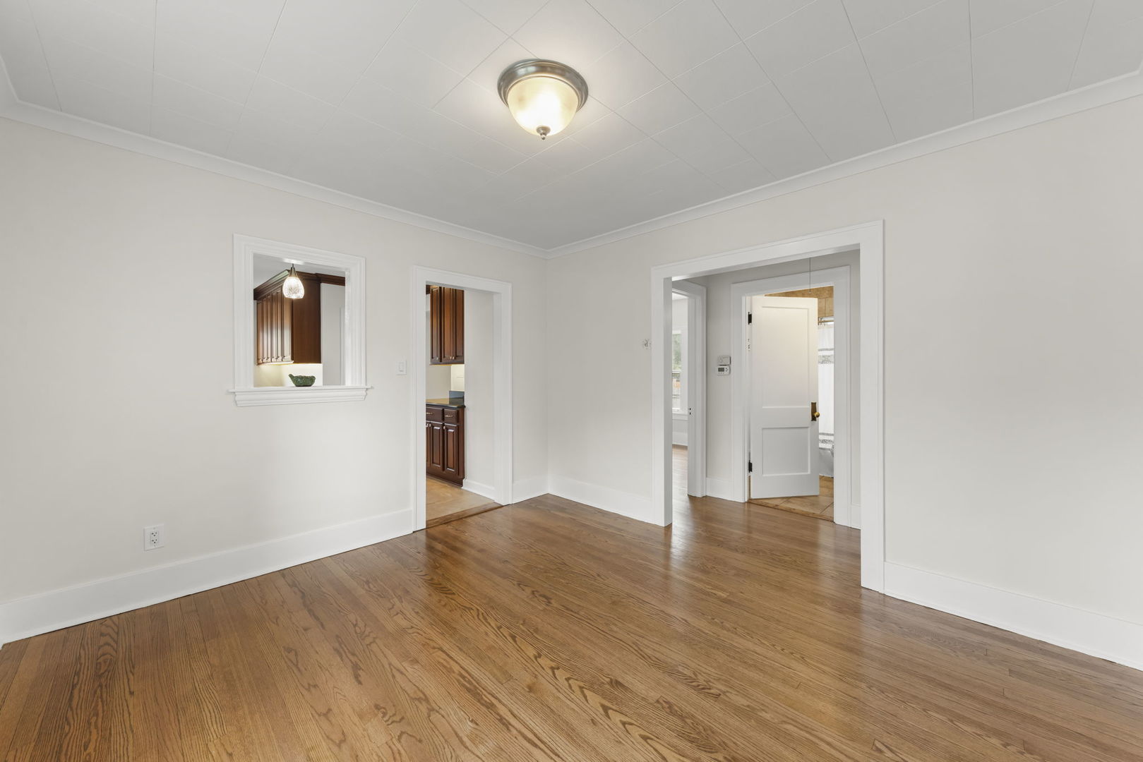 130 S Washington Street Property Photo 5