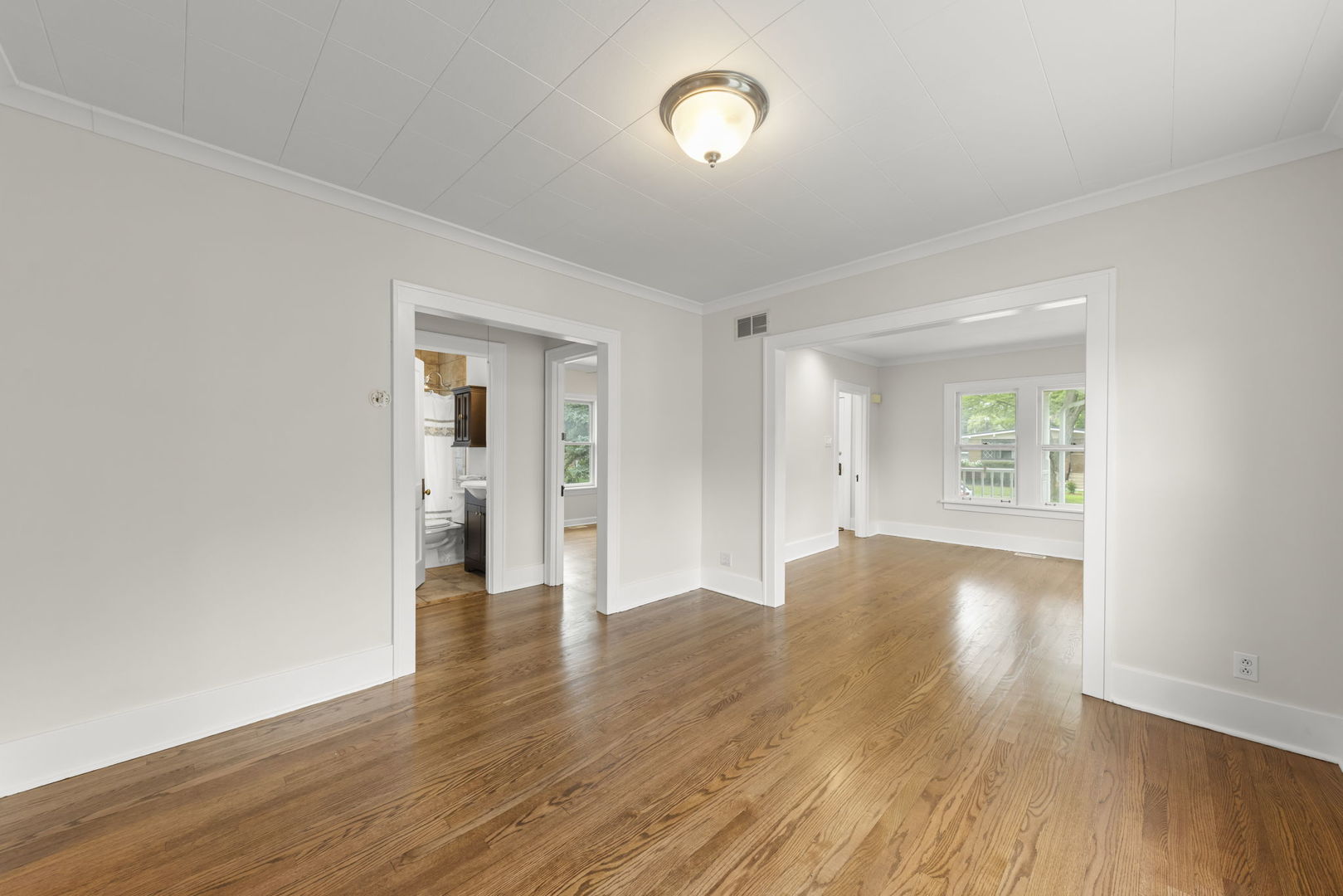 130 S Washington Street Property Photo 6