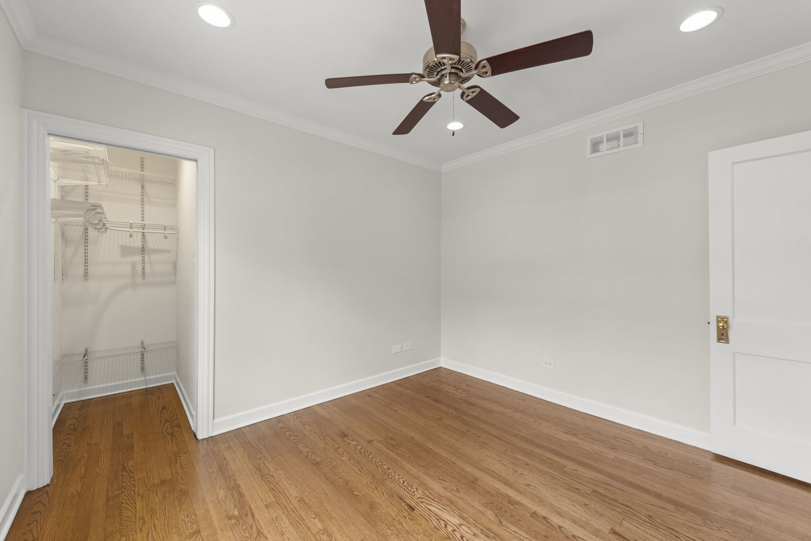 130 S Washington Street Property Photo 10