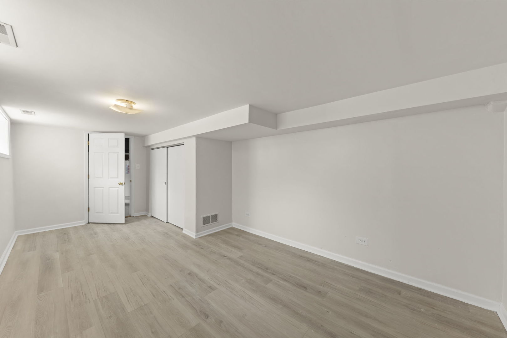 130 S Washington Street Property Photo 14