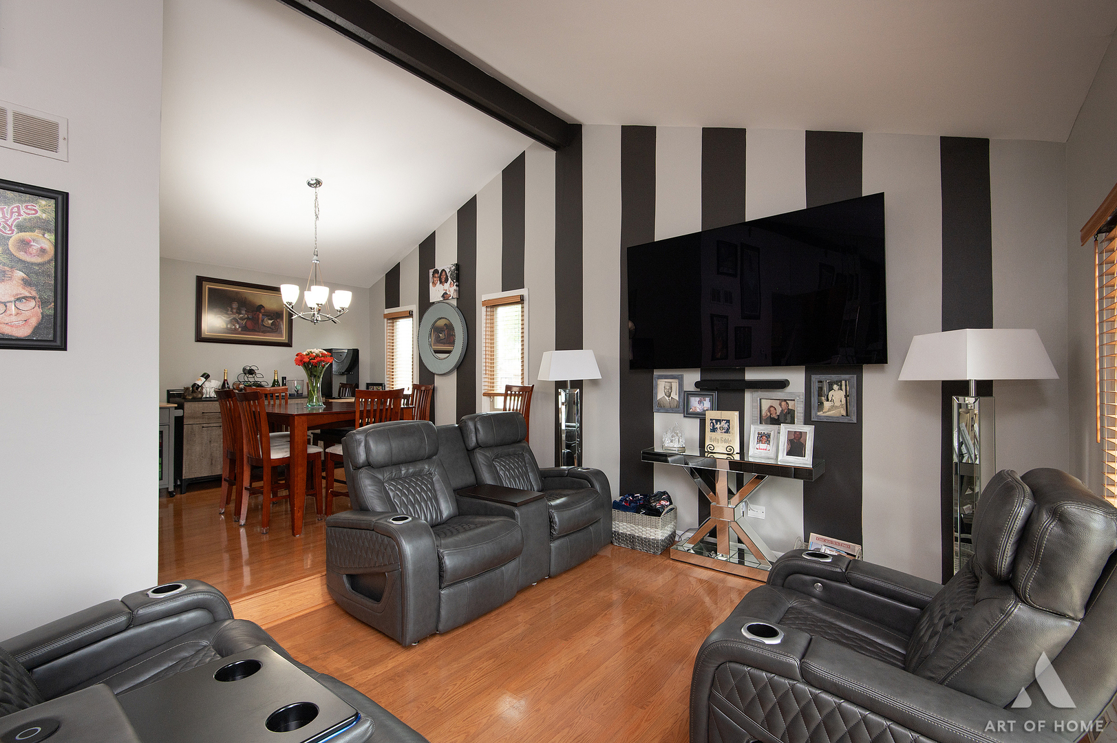 444 S Dorchester Avenue Property Photo 3