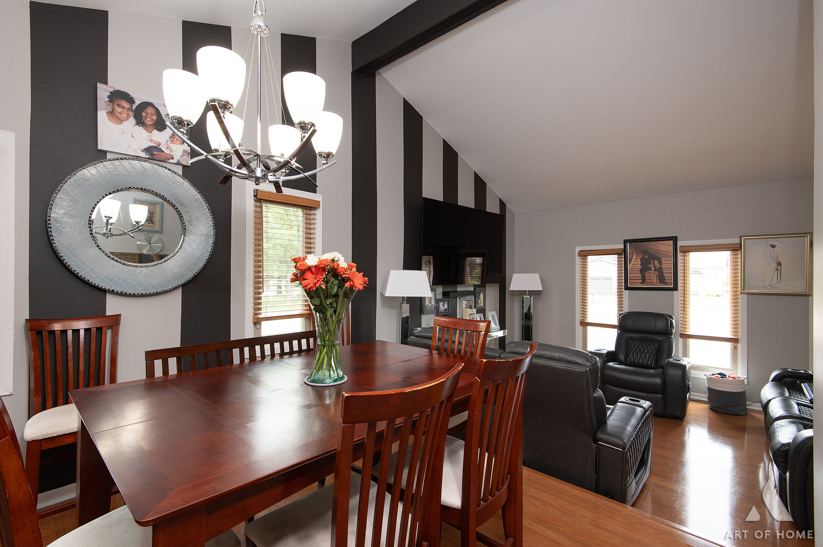 444 S Dorchester Avenue Property Photo 6