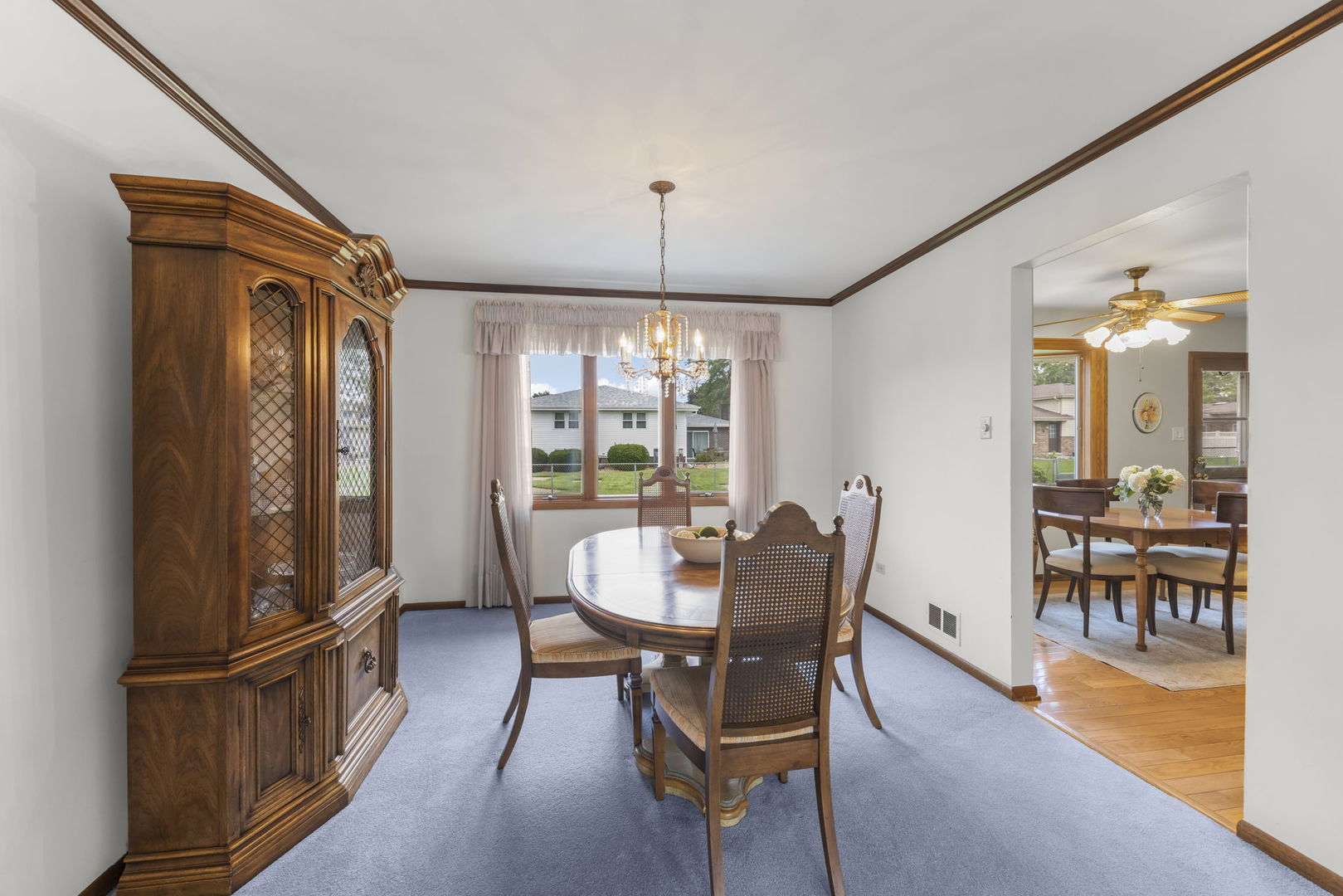 15213 Woodmar Drive Property Photo 4
