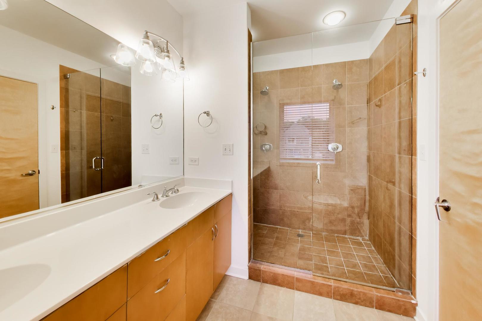 421 S Ridgeland Avenue 2s Property Photo 9
