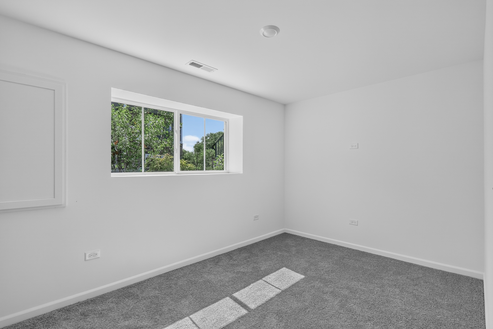 440 Red Oak Circle Property Photo 5