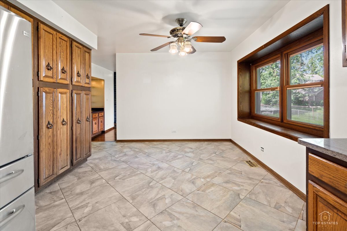 231 Southwick Lane Property Photo 17