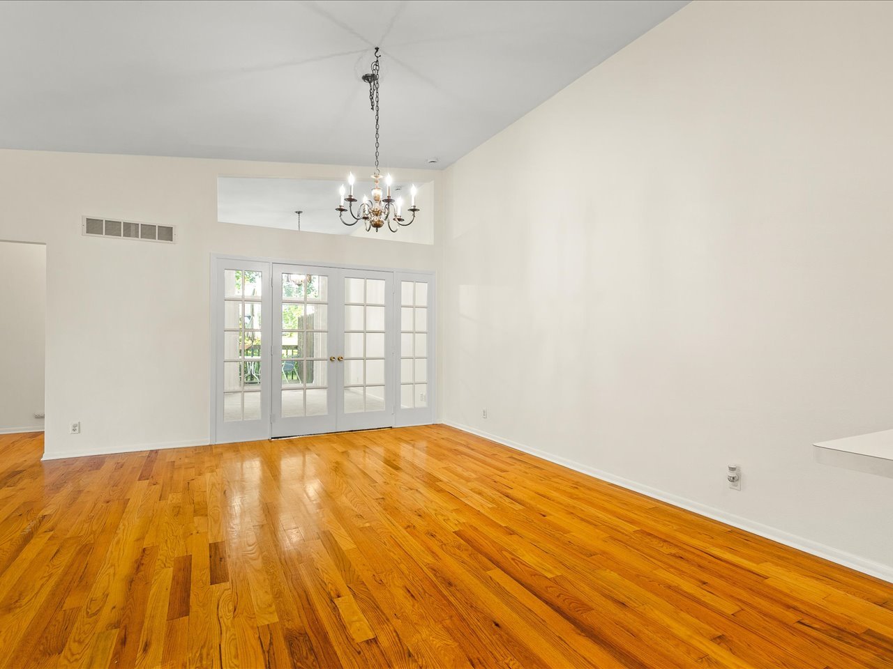 6616 Sandalwood Close Property Photo 10