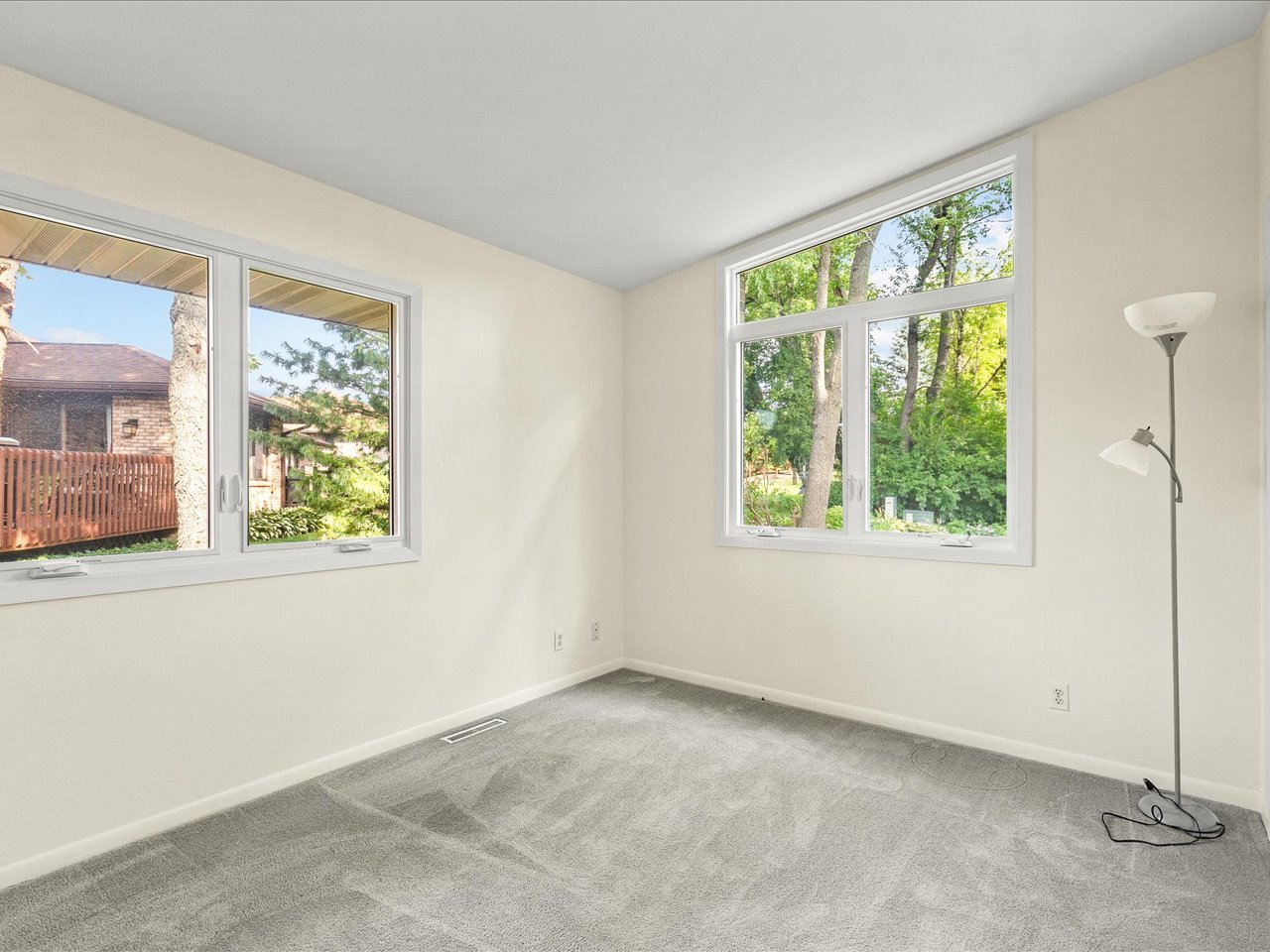 6616 Sandalwood Close Property Photo 24