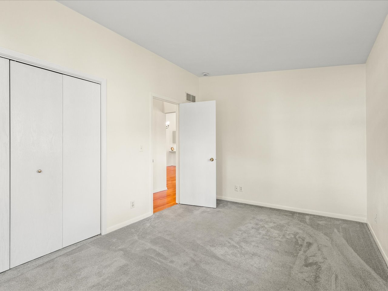 6616 Sandalwood Close Property Photo 25