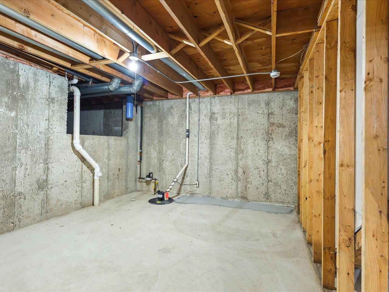 6616 Sandalwood Close Property Photo 35