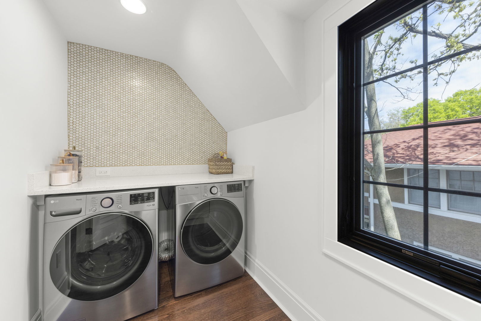 639 N Park Boulevard Property Photo 31