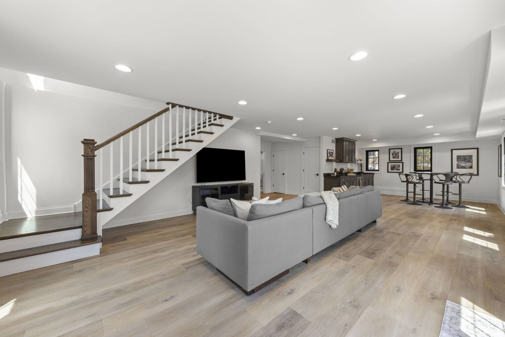 639 N Park Boulevard Property Photo 32