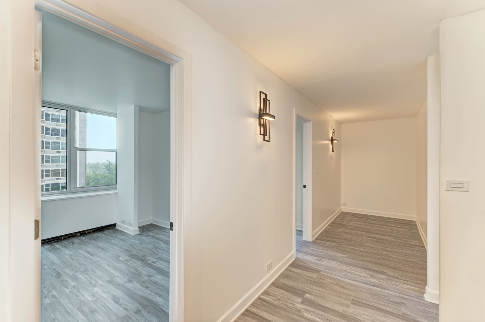 4250 N Marine Drive 807 Property Photo 7