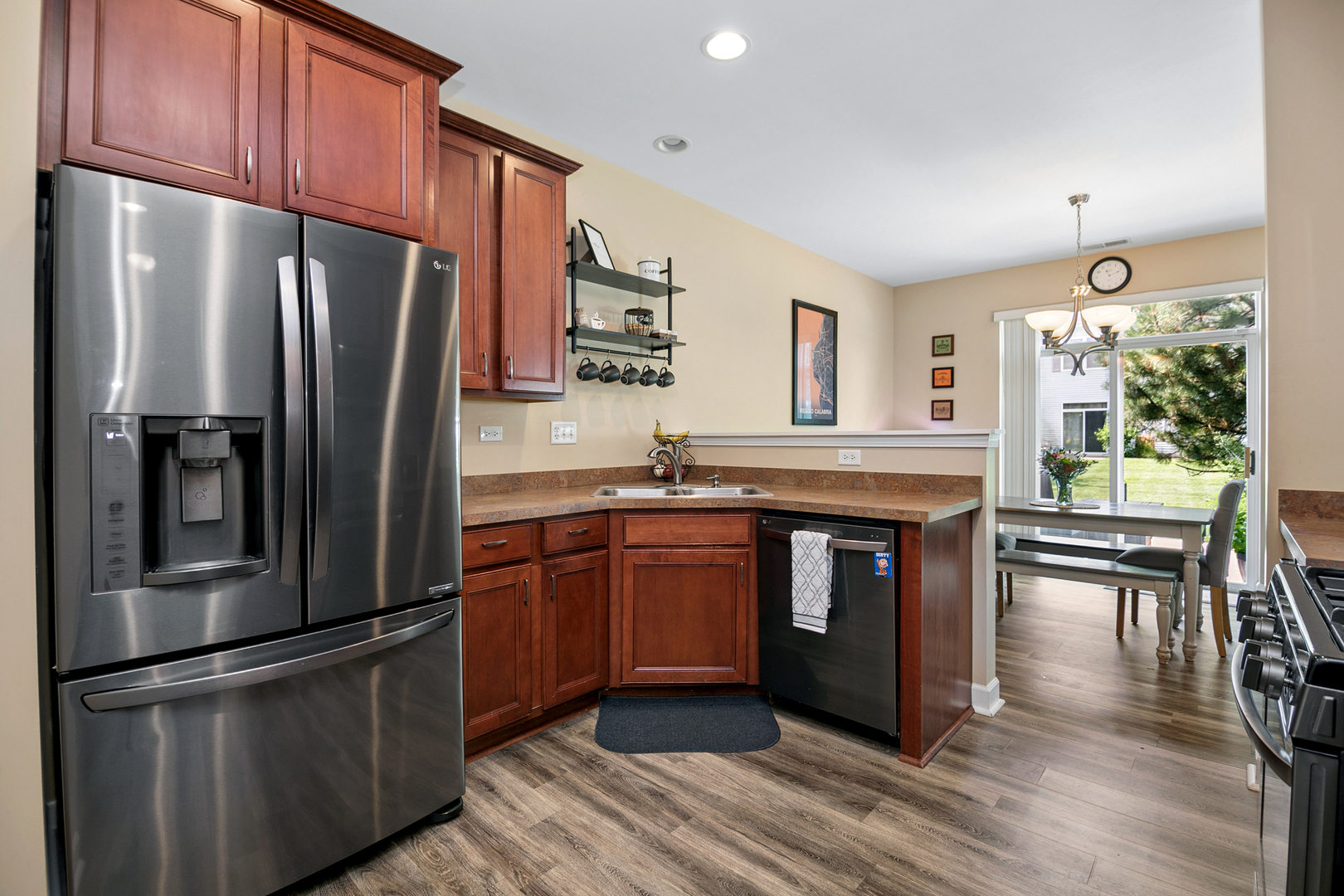 511 Majestic Lane Property Photo 8