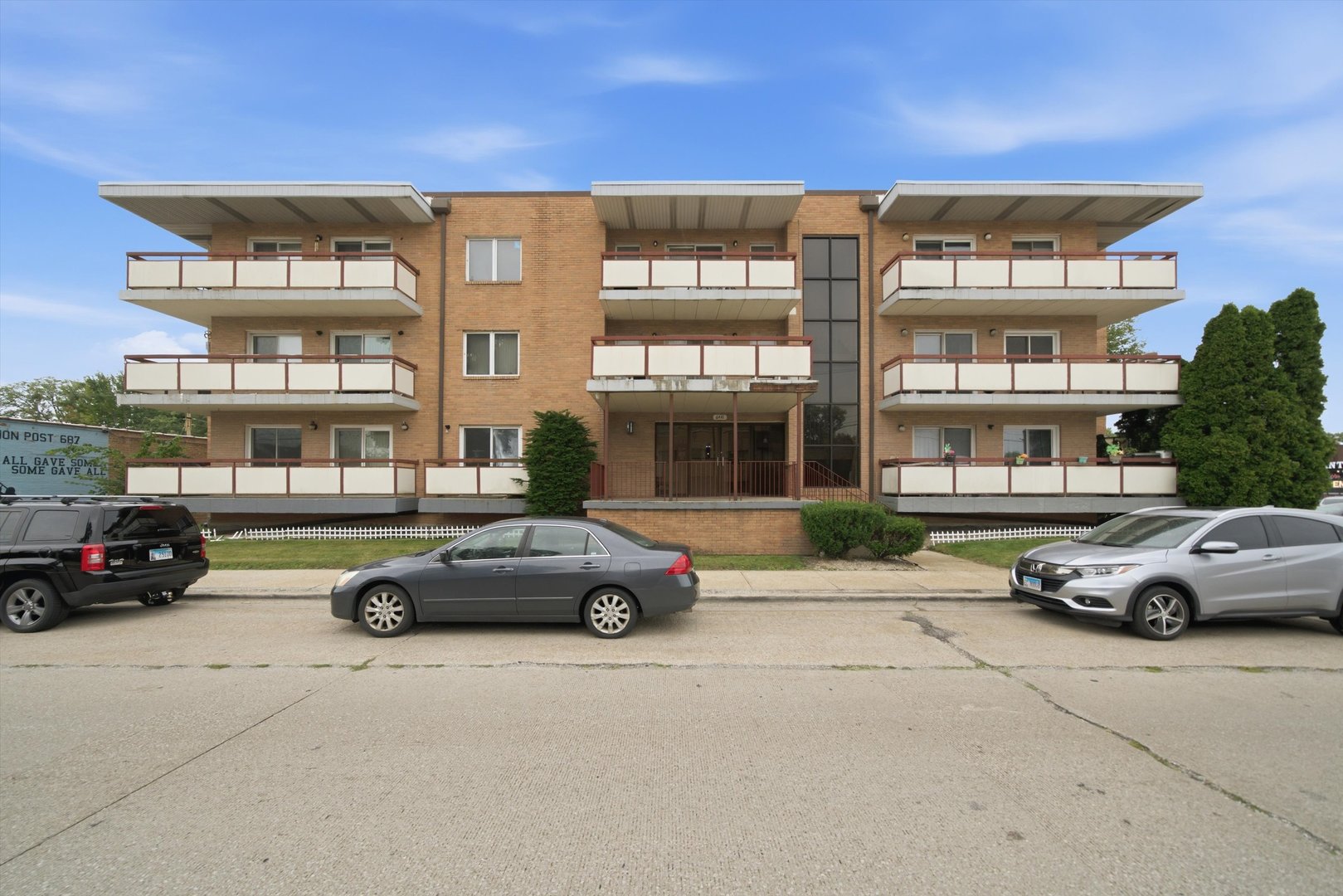 6441 W Pershing Road 104 Property Photo 1