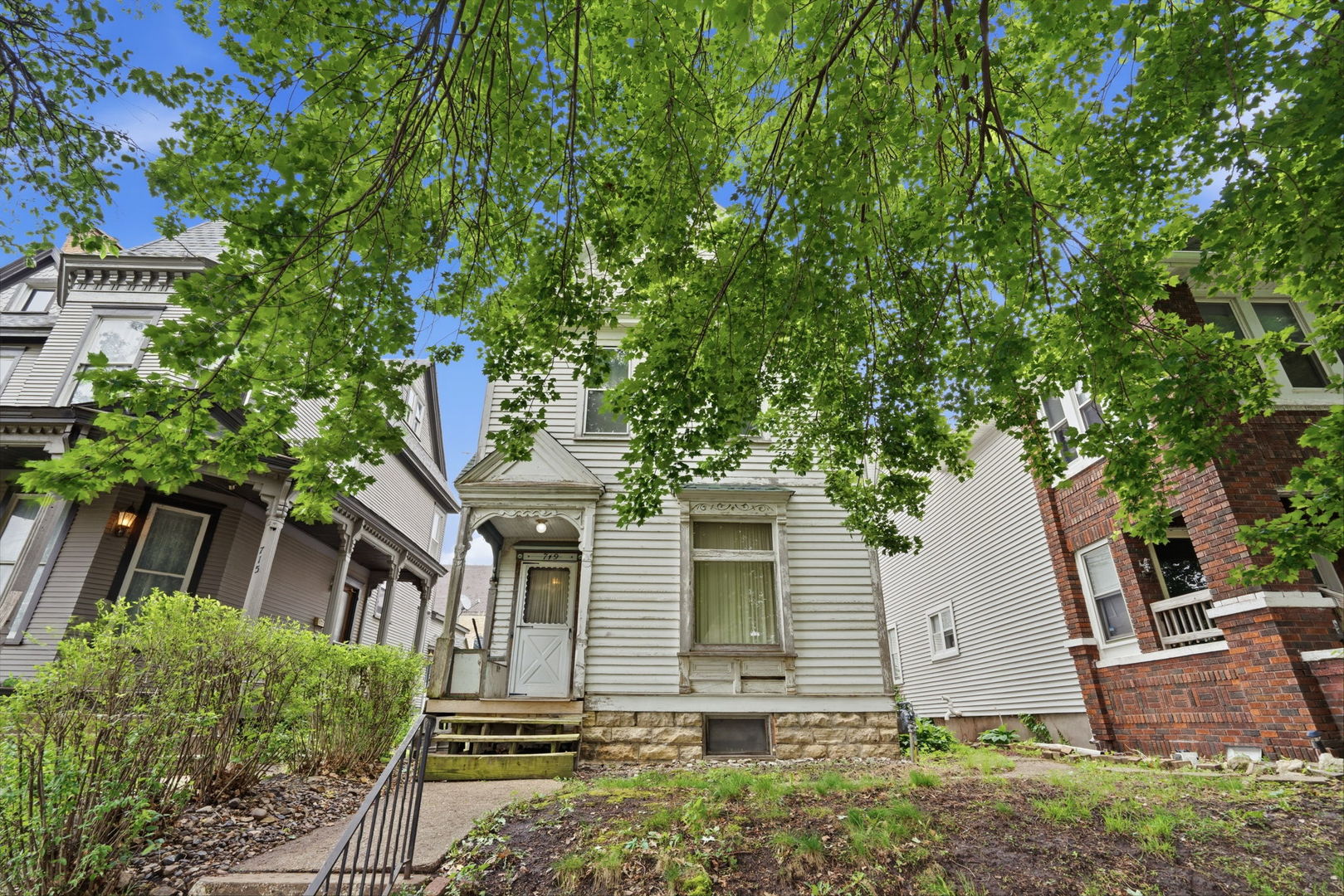 719 22nd Street Property Photo 2