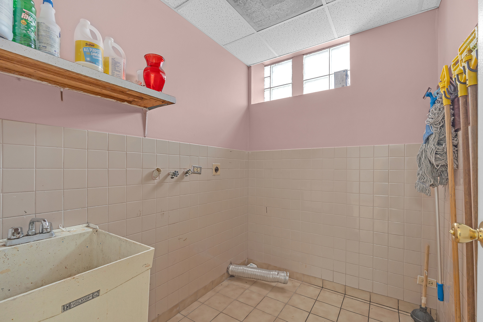 8057 N Milwaukee Avenue Property Photo 17