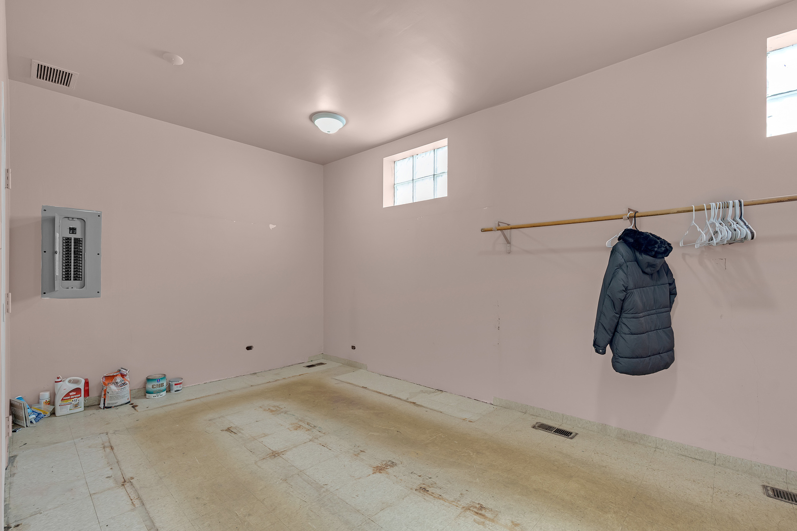 8057 N Milwaukee Avenue Property Photo 22
