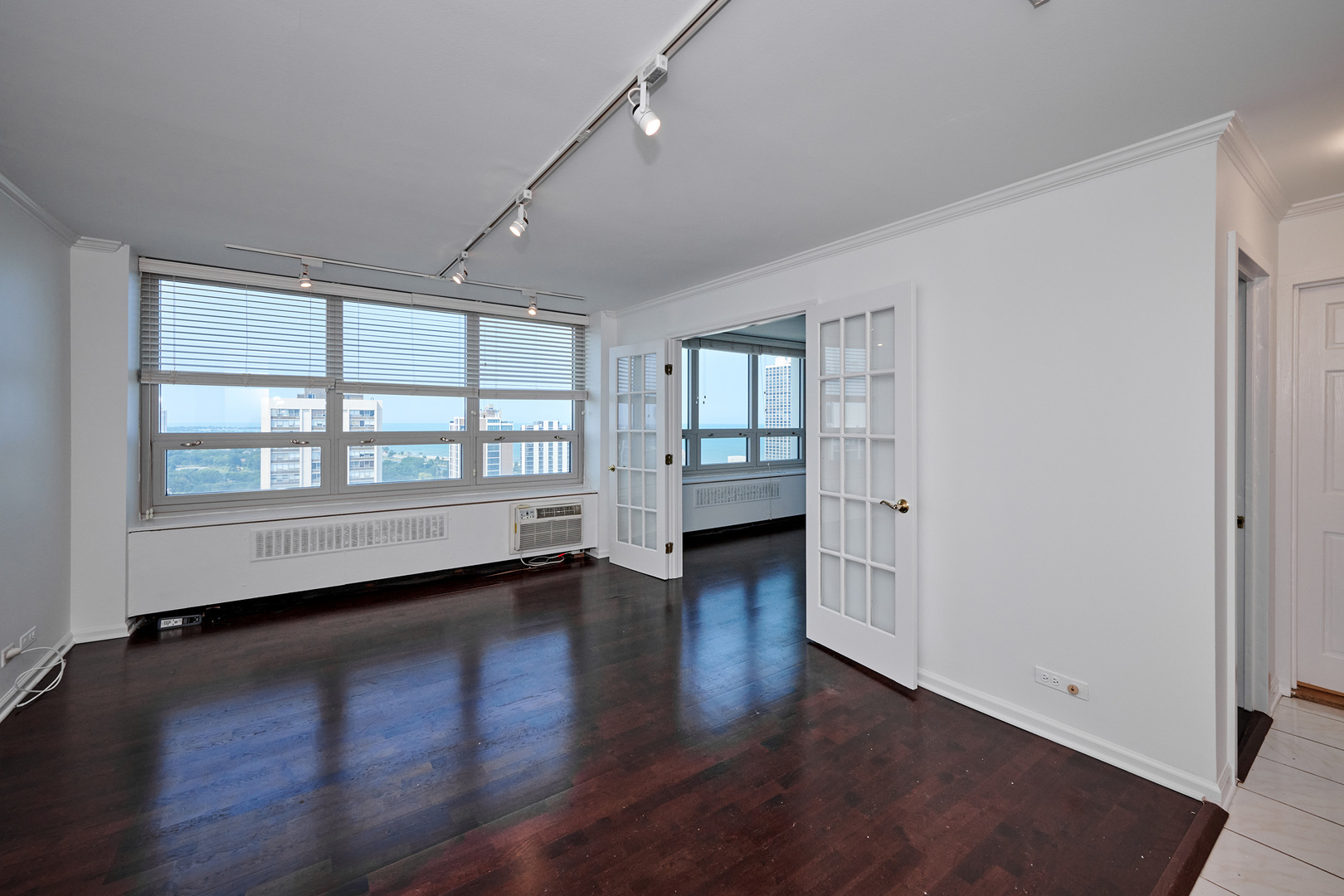 88 W Schiller Street 3007 Property Photo 4