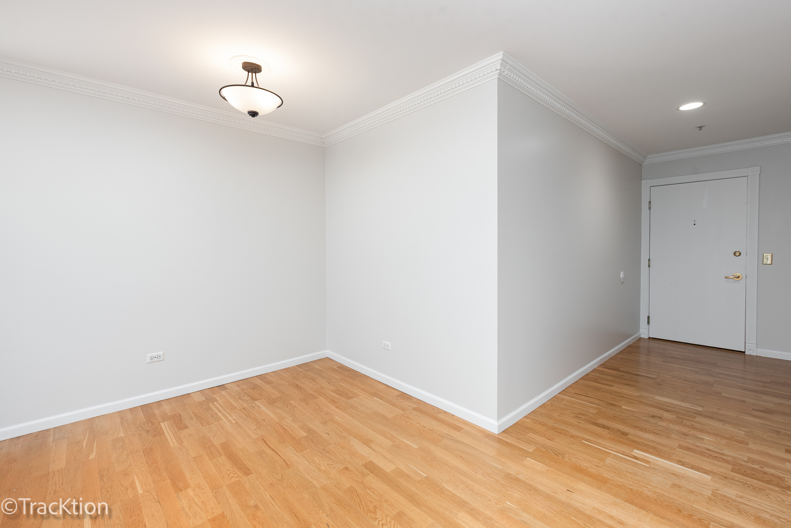 57 E Hattendorf Avenue 210 Property Photo 4