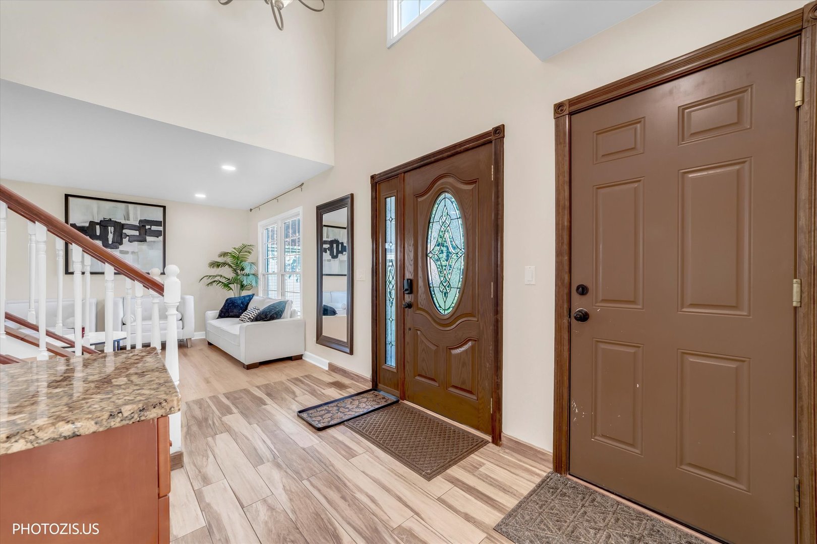 12726087 Property Photo 6
