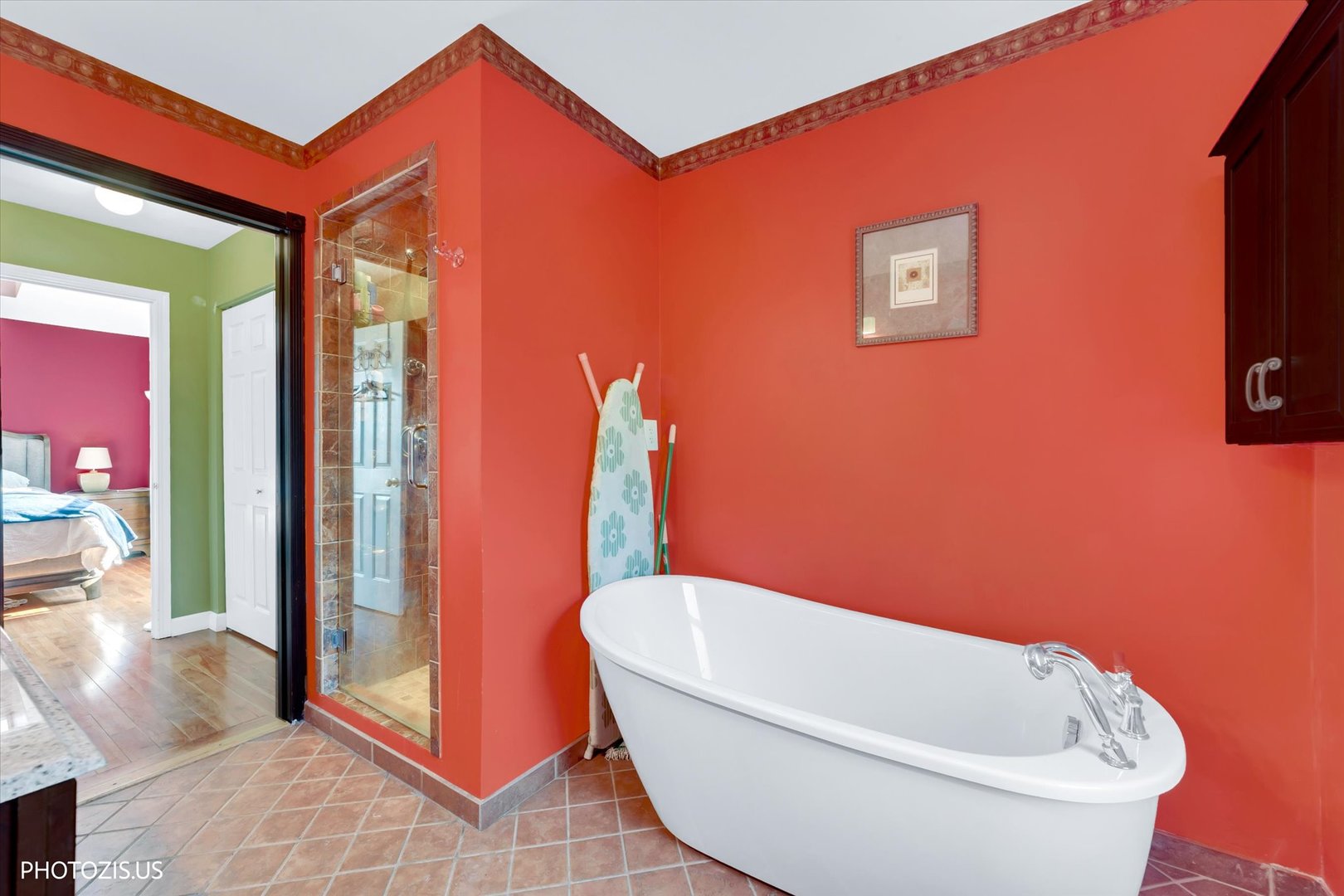 12726087 Property Photo 32