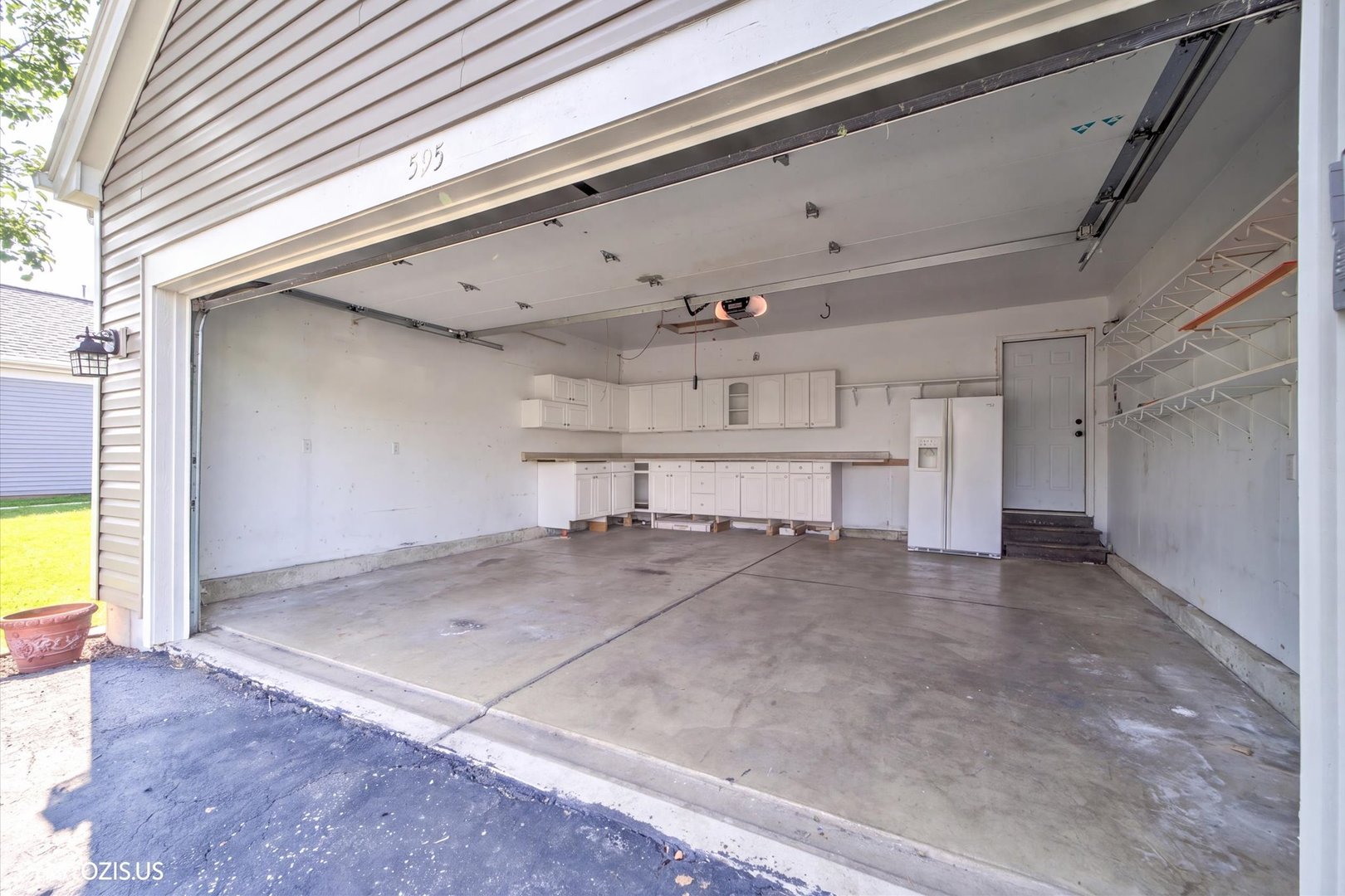 12726087 Property Photo 42