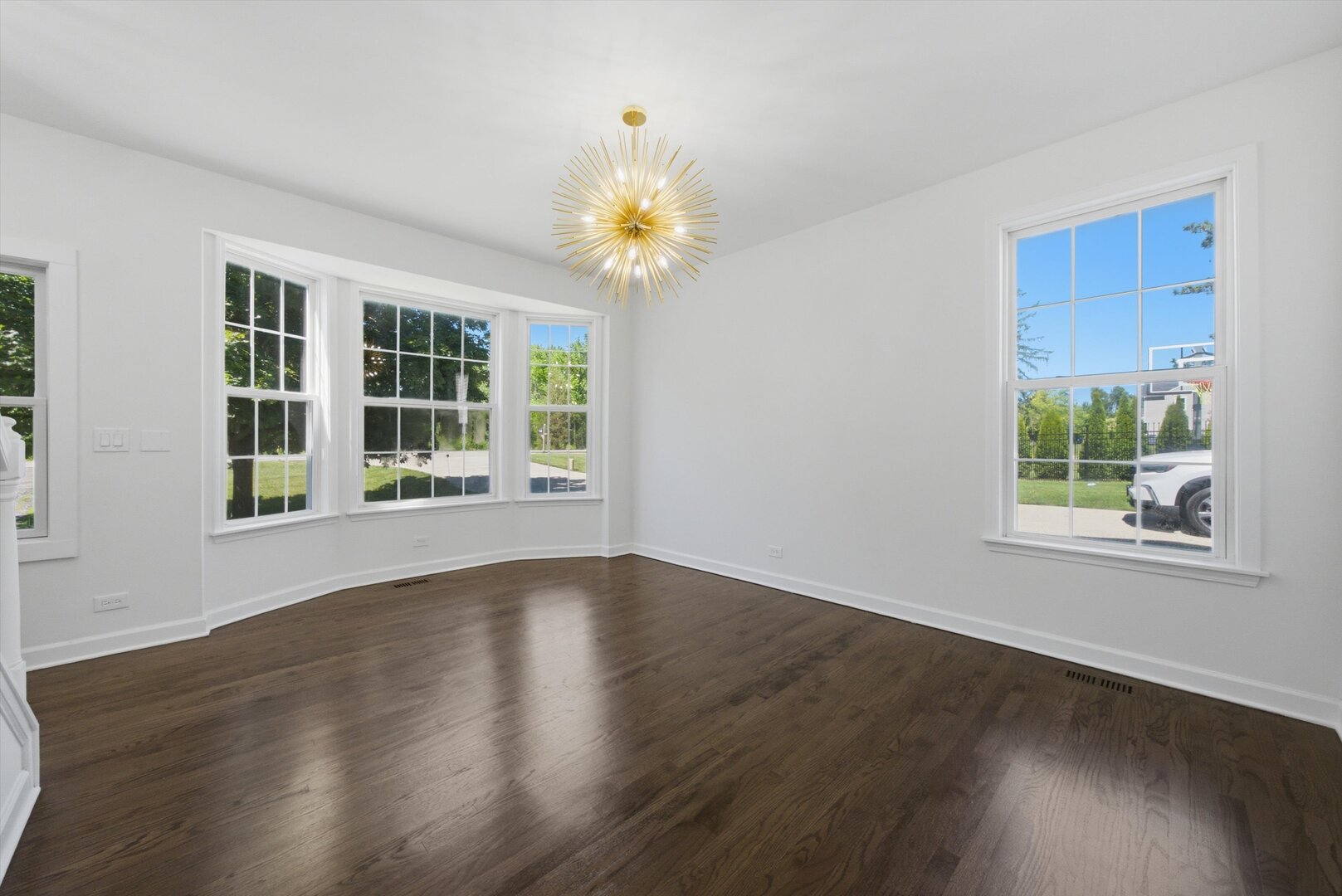 950 W Colfax Street Property Photo 3