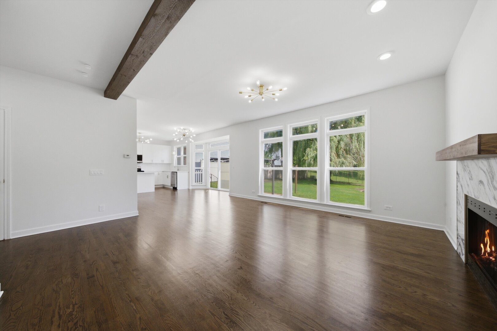950 W Colfax Street Property Photo 6