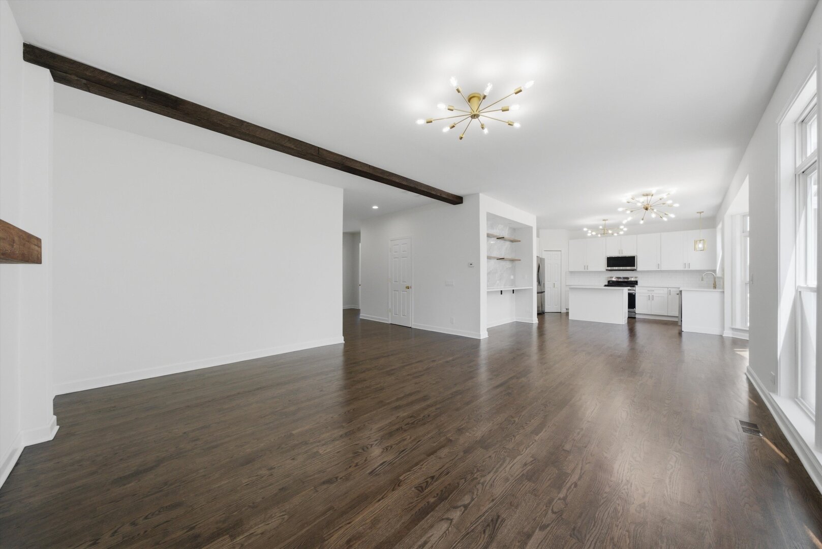 950 W Colfax Street Property Photo 8