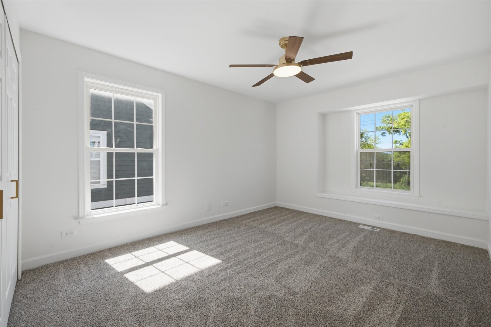 950 W Colfax Street Property Photo 24