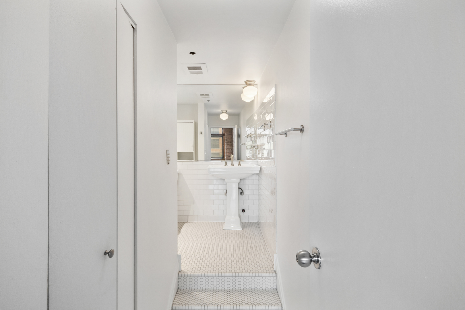 400 S Green Street 212 Property Photo 14