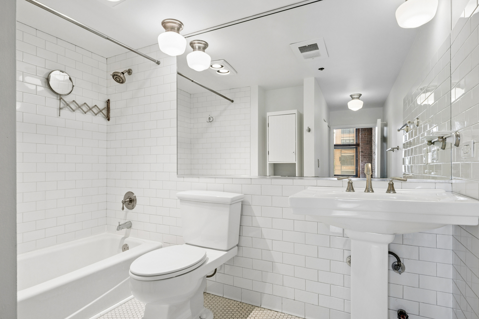 400 S Green Street 212 Property Photo 15