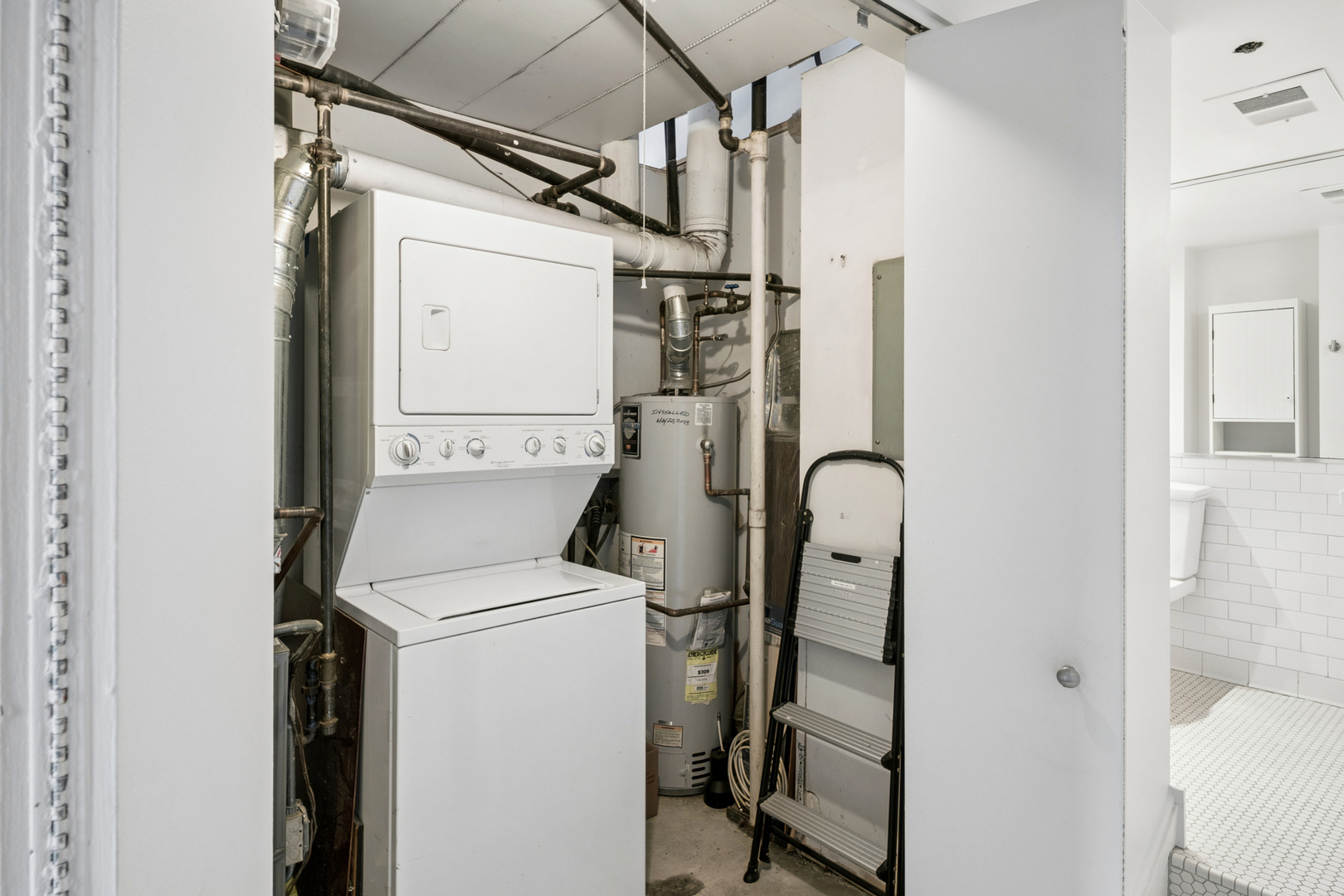 400 S Green Street 212 Property Photo 16
