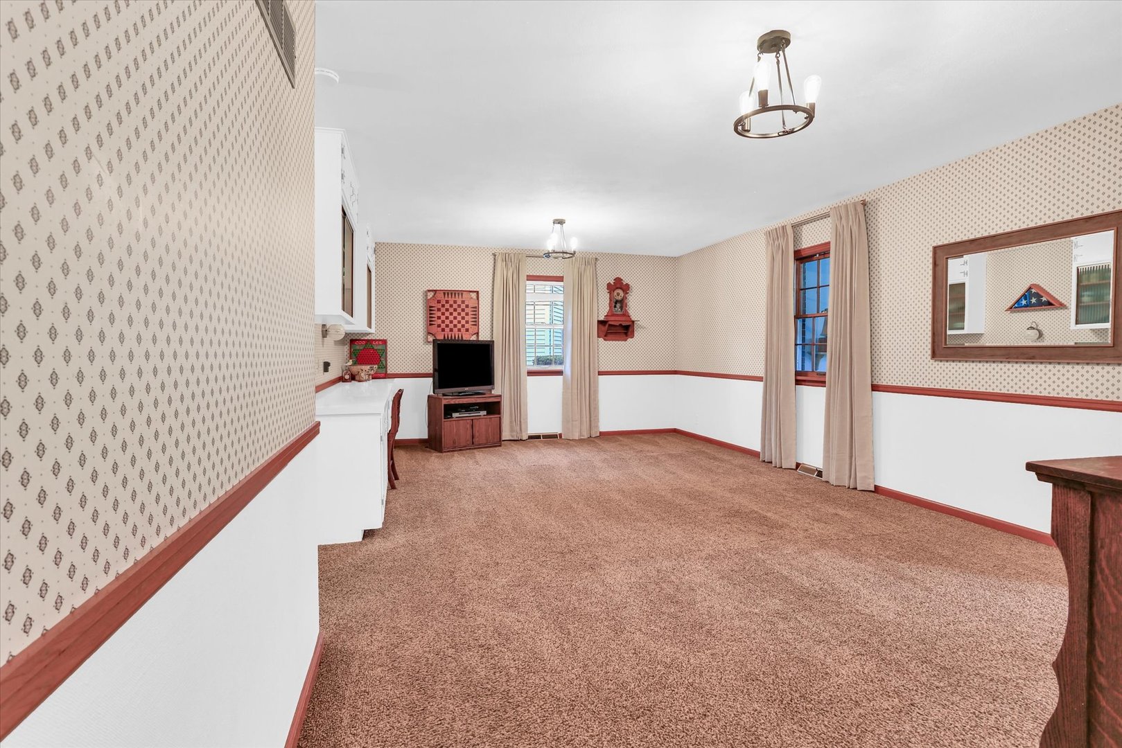 1820 Augusta Drive Property Photo 12