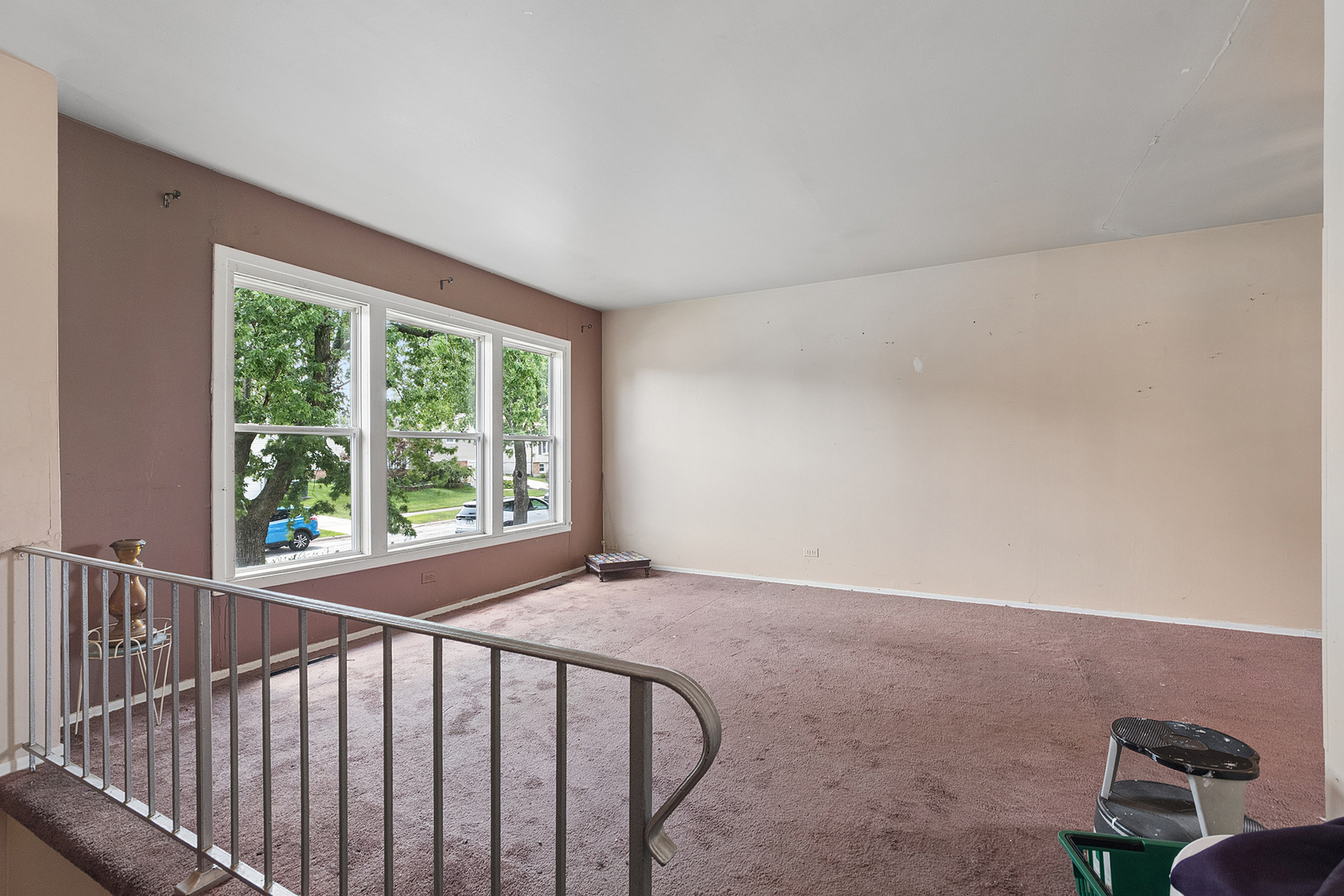 5912 Stuart Lane Property Photo 6