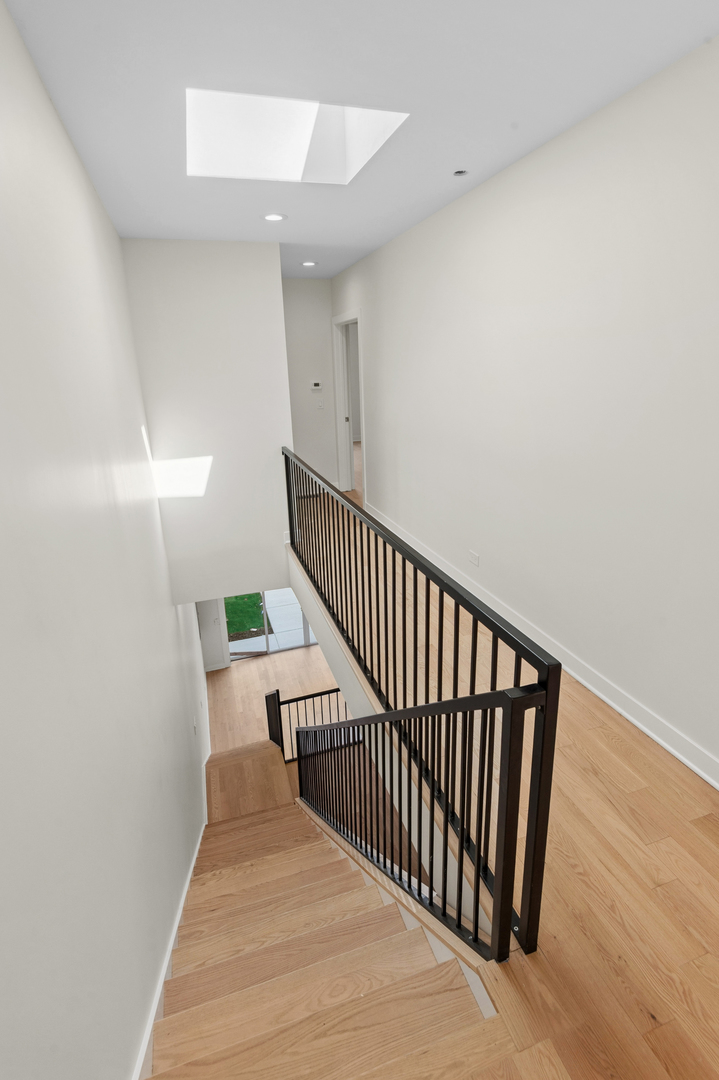 4719 S Ingleside Avenue Property Photo 10