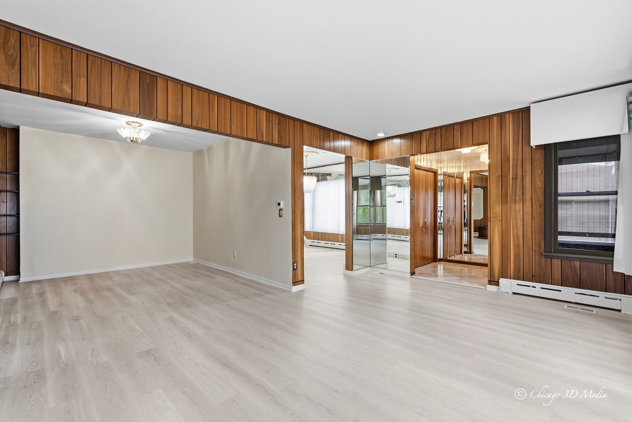 3944 W Greenleaf Avenue Property Photo 6
