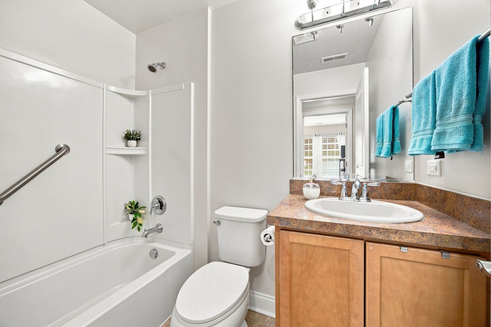 848 Voyage Way Property Photo 6