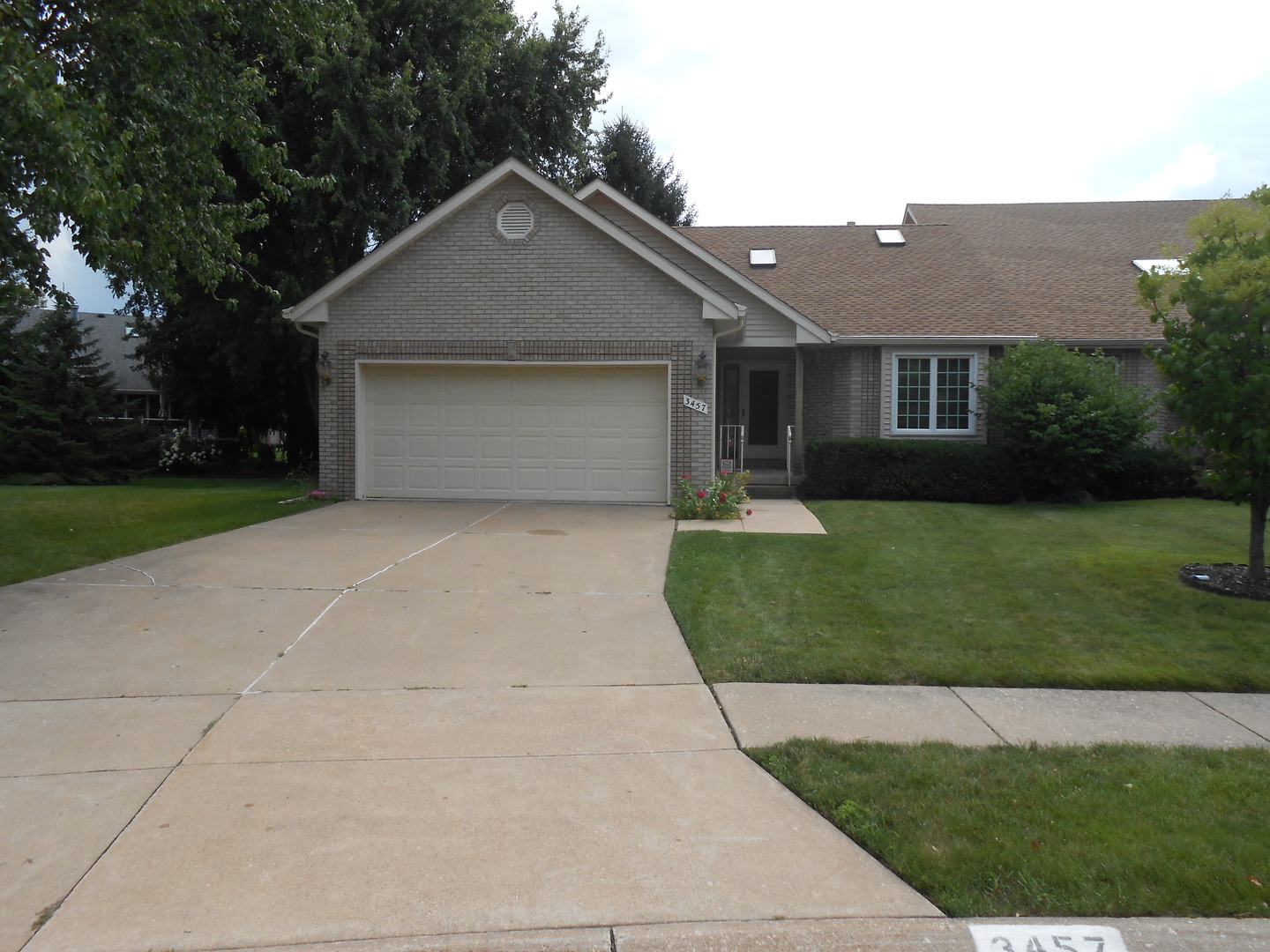 3457 Maple Glen Drive Property Photo 1