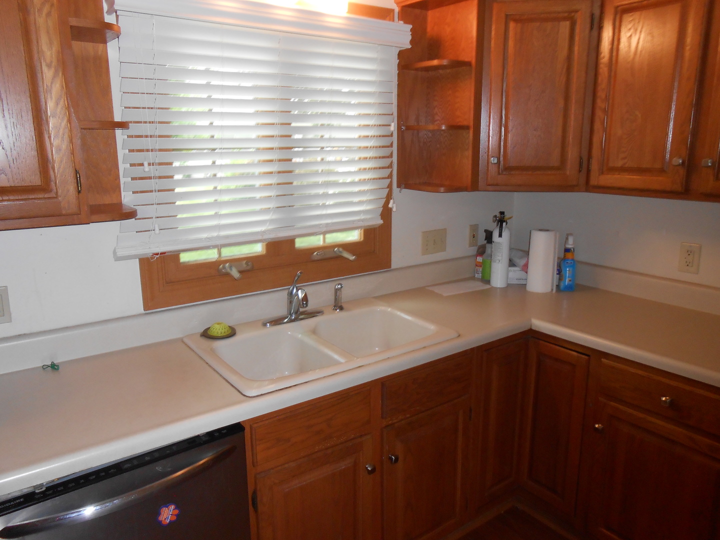 3457 Maple Glen Drive Property Photo 4