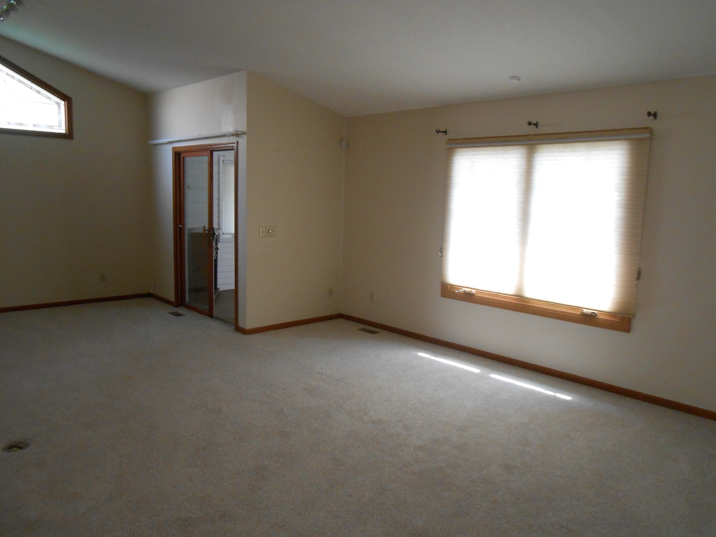 3457 Maple Glen Drive Property Photo 10