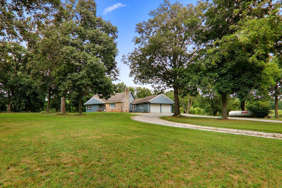 8485 N 2300 East Road Property Photo 2