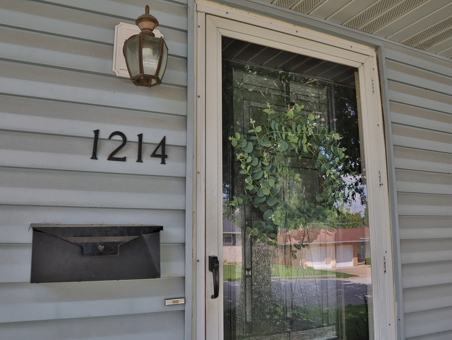 1214 Easy Street Property Photo 5