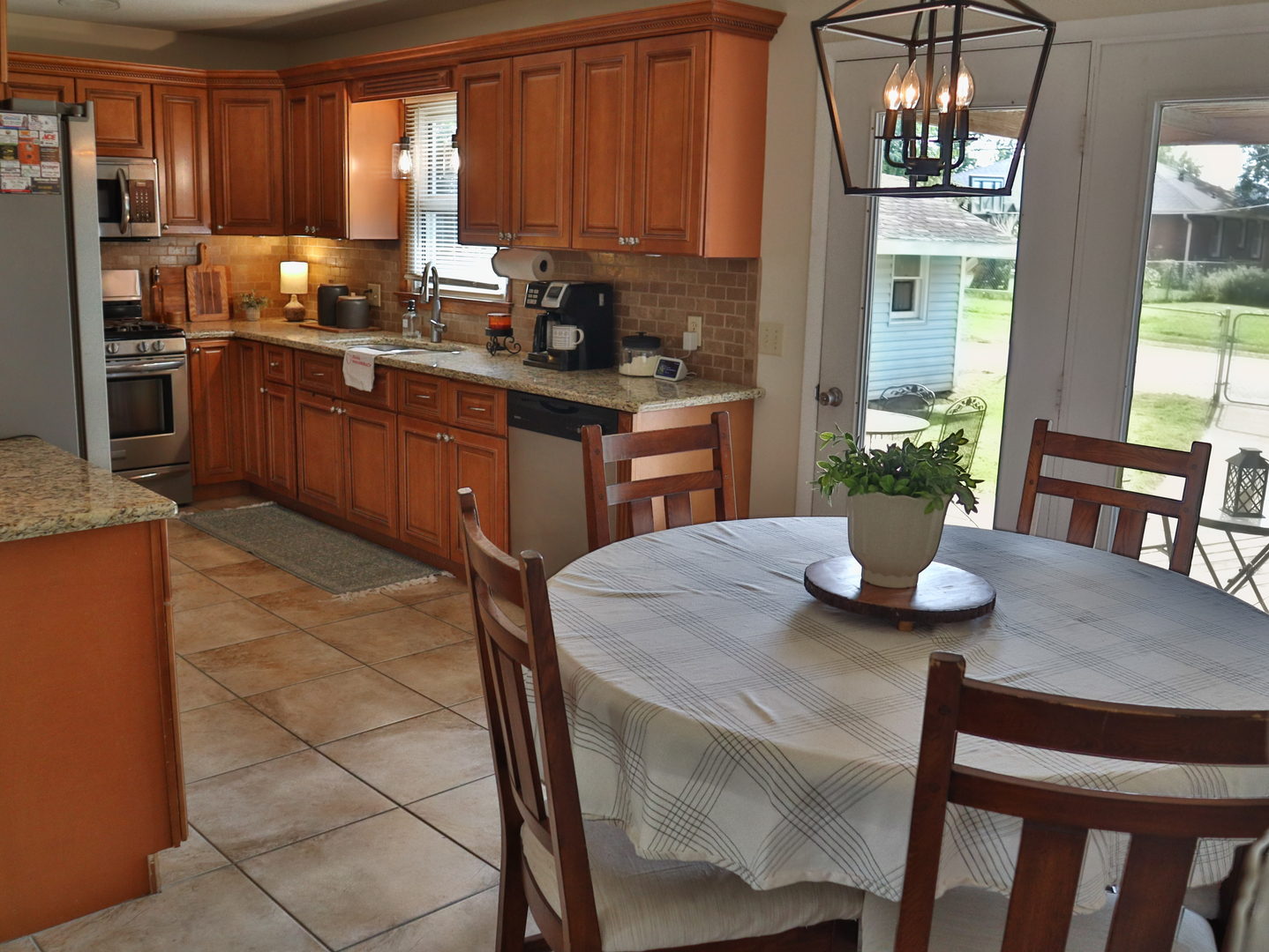 1214 Easy Street Property Photo 8