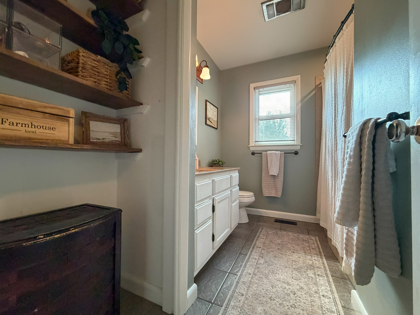 1214 Easy Street Property Photo 14