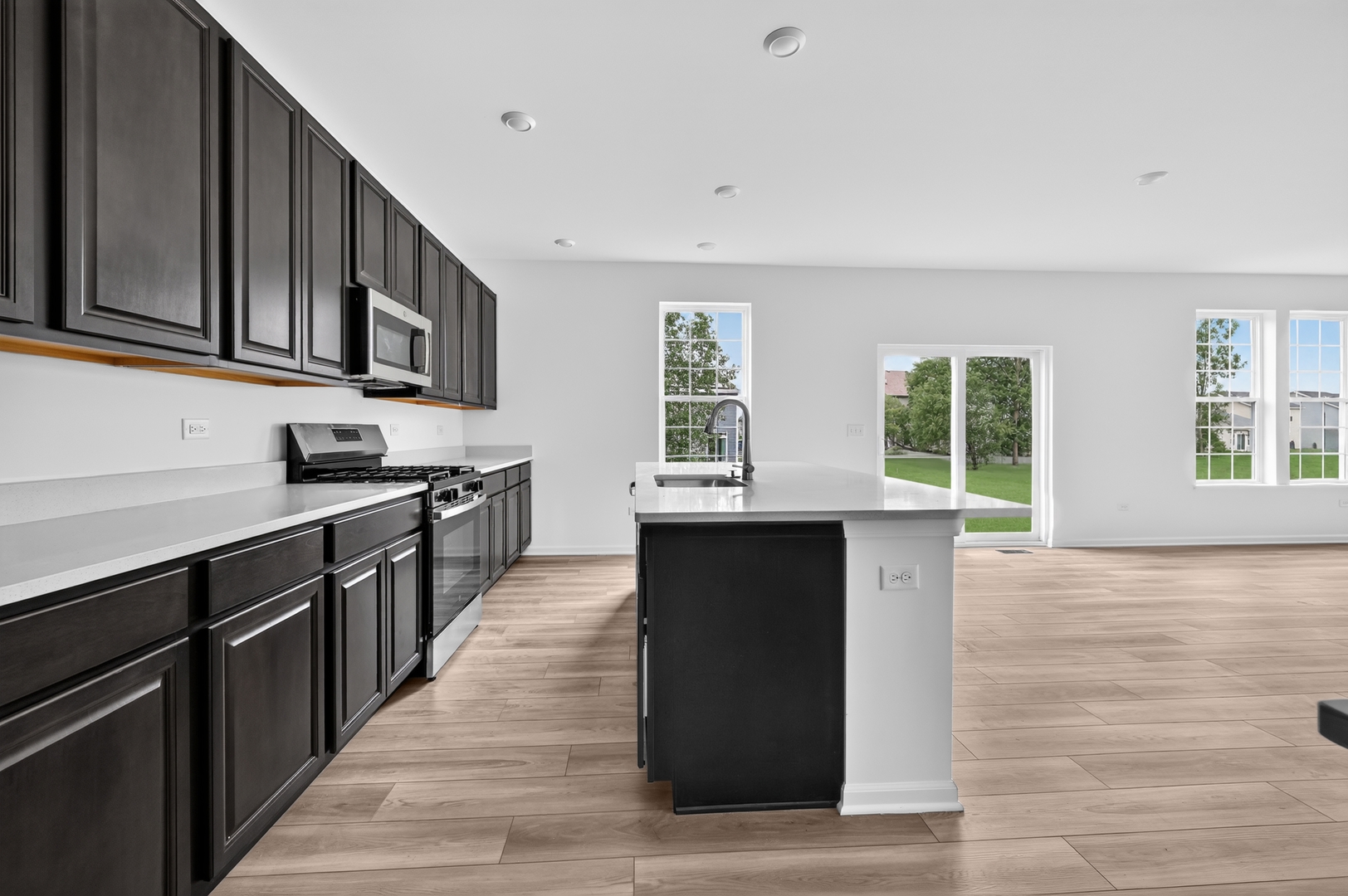 180 Blazing Star Trail Property Photo 9